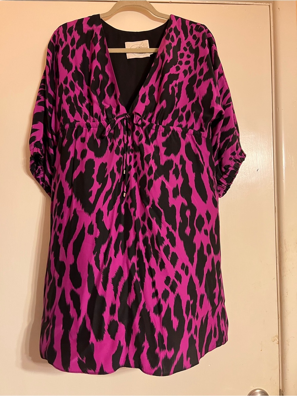 Alice & Trixie Dress Size S Small Purple 100% Silk Plunging Neckline Tie Waist